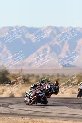 media/Dec-07-2025-CVMA (Sun) [[3e7d2de5dc]]/Race 18-Formula Twins-Formula 40 UL/